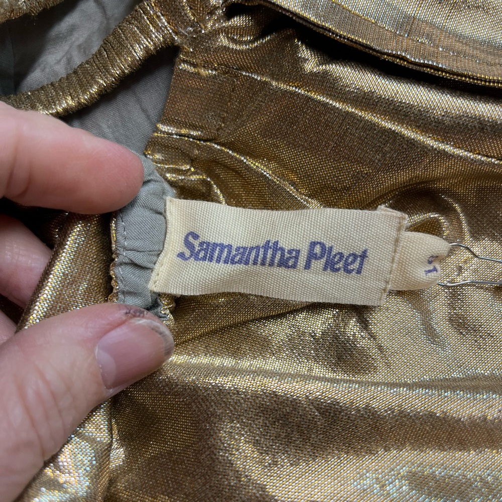Samantha Pleet gold lame dress with open back and cool waist tabs - Picture 6 of 7